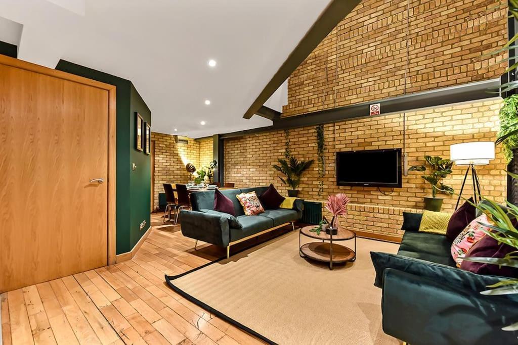 Spacious 2 Bed Urban Jungle Flat, Central Λονδίνο Εξωτερικό φωτογραφία