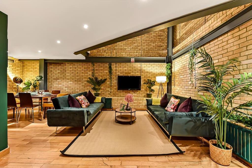 Spacious 2 Bed Urban Jungle Flat, Central Λονδίνο Εξωτερικό φωτογραφία